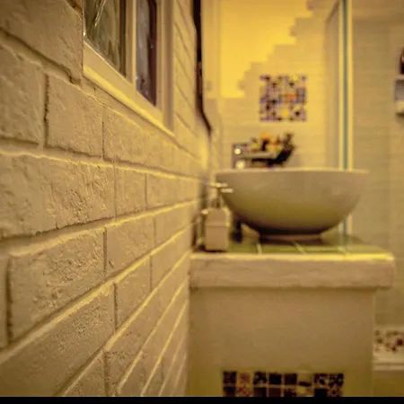 בית הארחה Khorakhane 3*